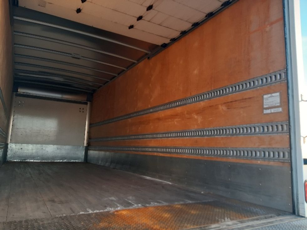 Medium Duty Box Truck-Light and Medium Duty Trucks-International-2020-MV607-Fort Worth-TX-133,266\n\t\tmiles-$ 54,750 - Image 12
