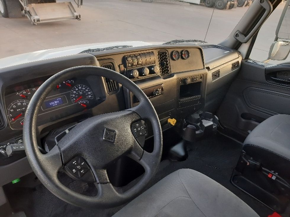Medium Duty Box Truck-Light and Medium Duty Trucks-International-2020-MV607-Fort Worth-TX-133,266\n\t\tmiles-$ 54,750 - Image 17