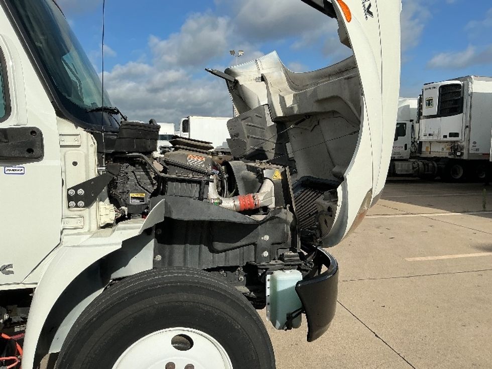 Medium Duty Box Truck-Light and Medium Duty Trucks-International-2020-MV607-Fort Worth-TX-17,919\n\t\tmiles-$ 59,250 - Image 23