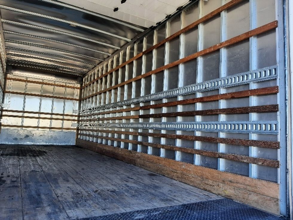 Medium Duty Box Truck-Light and Medium Duty Trucks-International-2020-MV607-Fort Worth-TX-77,554\n\t\tmiles-$ 60,000 - Image 12