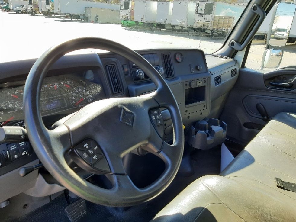 Medium Duty Box Truck-Light and Medium Duty Trucks-International-2020-MV607-Fort Worth-TX-77,554\n\t\tmiles-$ 60,000 - Image 17