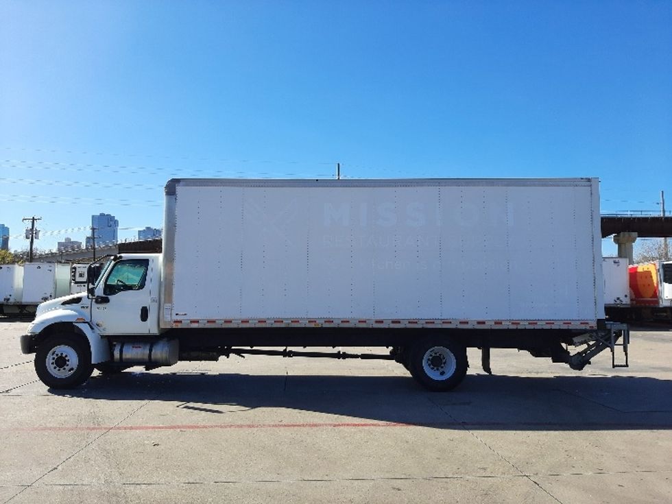 Medium Duty Box Truck-Light and Medium Duty Trucks-International-2020-MV607-Fort Worth-TX-77,554\n\t\tmiles-$ 60,000 - Image 4