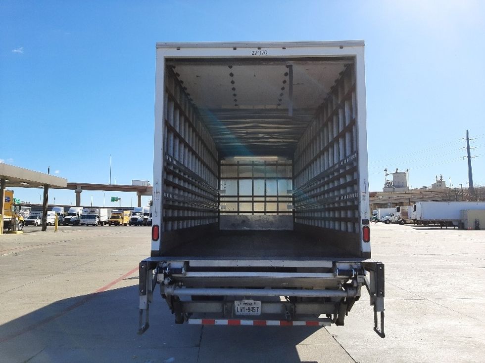 Medium Duty Box Truck-Light and Medium Duty Trucks-International-2020-MV607-Fort Worth-TX-77,554\n\t\tmiles-$ 60,000 - Image 8