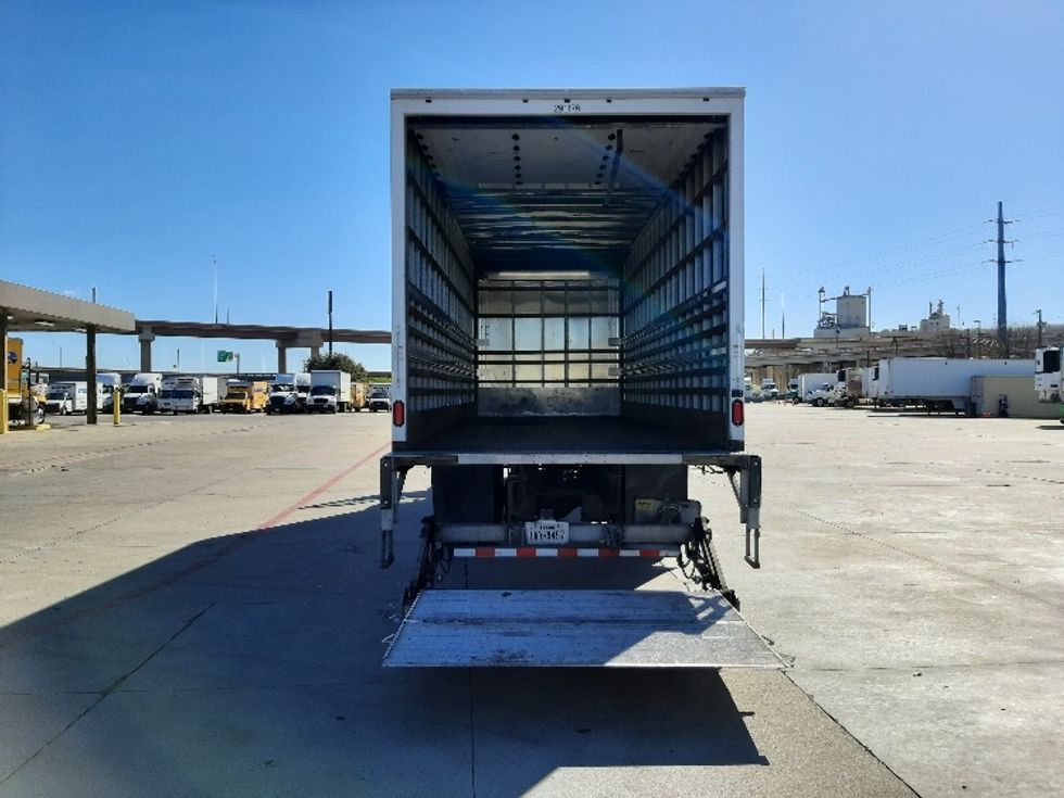 Medium Duty Box Truck-Light and Medium Duty Trucks-International-2020-MV607-Fort Worth-TX-77,554\n\t\tmiles-$ 60,000 - Image 9