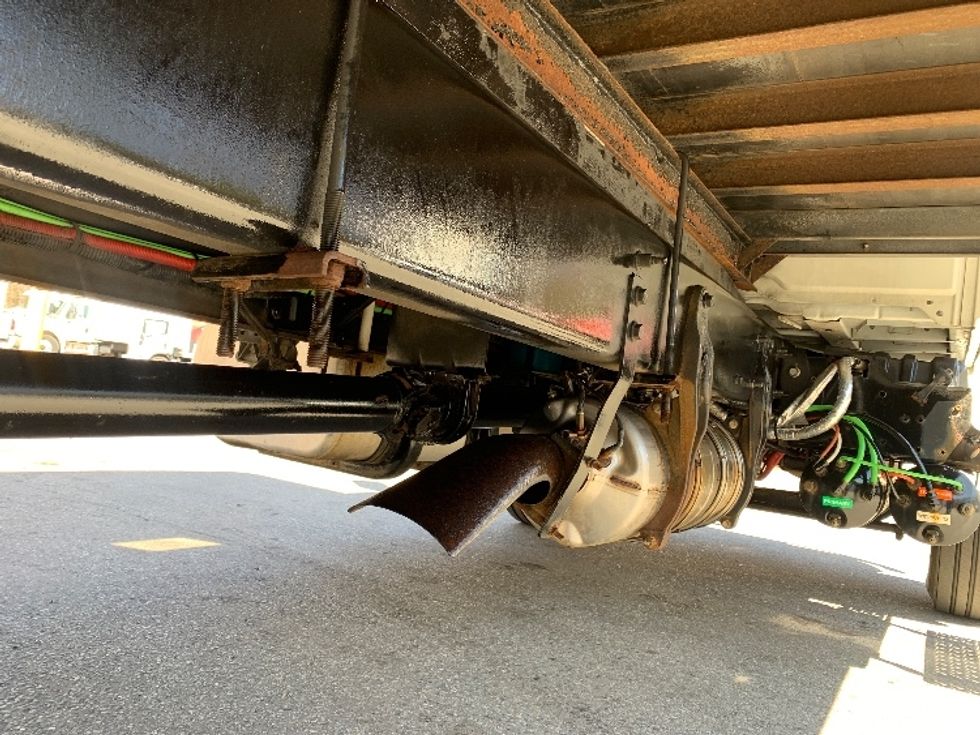 Medium Duty Box Truck-Light and Medium Duty Trucks-International-2020-MV607-Franklin-MA-75,556\n\t\tmiles-$ 56,750 - Image 14