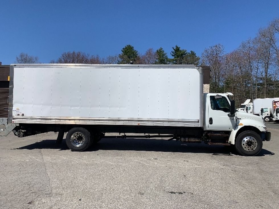 Medium Duty Box Truck-Light and Medium Duty Trucks-International-2020-MV607-Franklin-MA-75,556\n\t\tmiles-$ 56,750 - Image 15