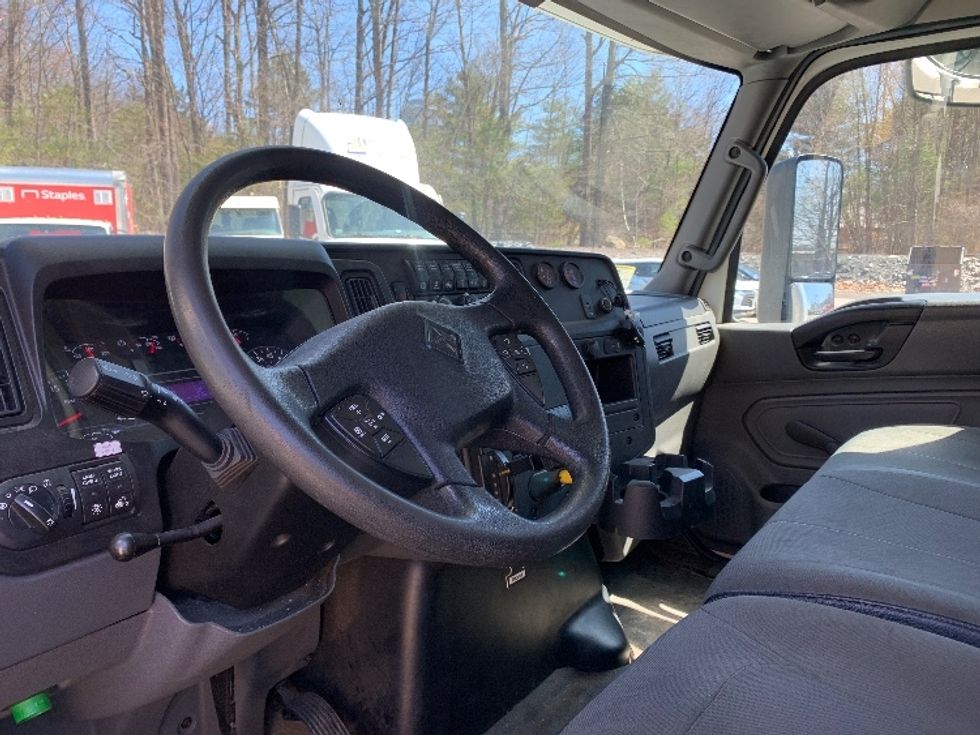 Medium Duty Box Truck-Light and Medium Duty Trucks-International-2020-MV607-Franklin-MA-75,556\n\t\tmiles-$ 56,750 - Image 17