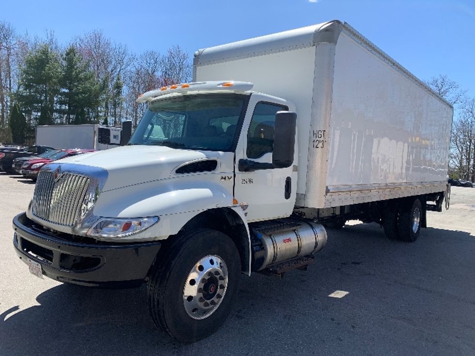Medium Duty Box Truck-Light and Medium Duty Trucks-International-2020-MV607-Franklin-MA-75,556\n\t\tmiles-$ 56,750 - Image 3