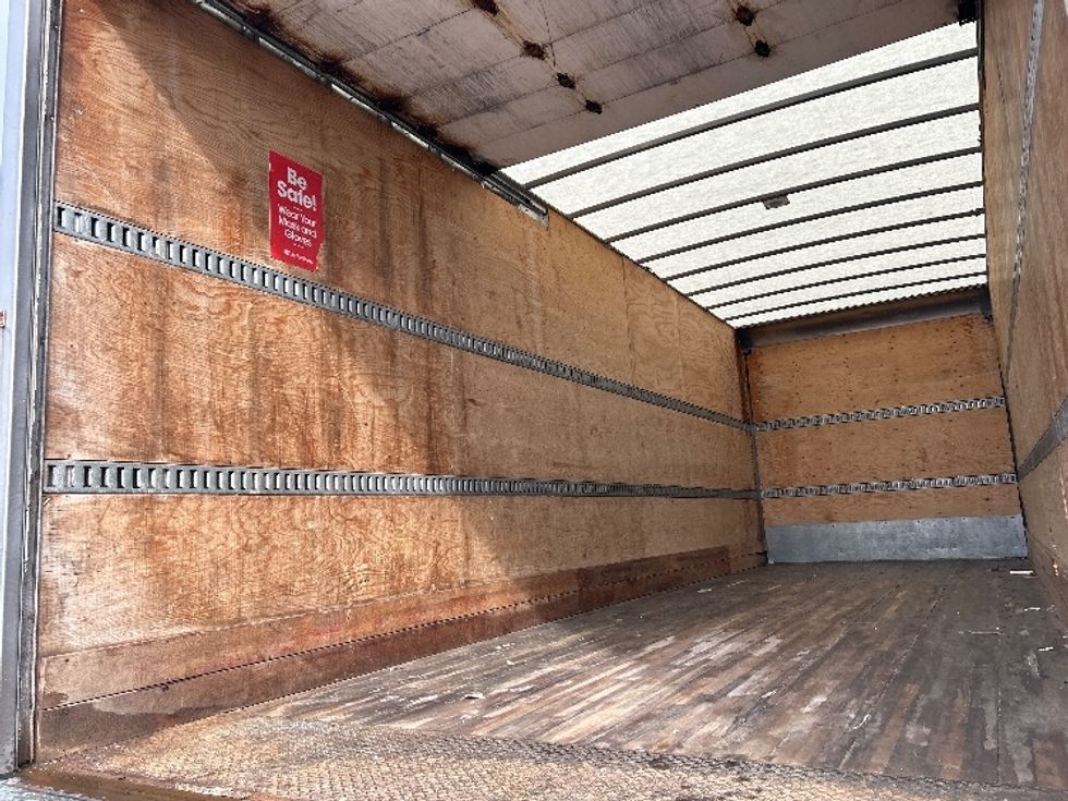 Medium Duty Box Truck-Light and Medium Duty Trucks-International-2020-MV607-Fredonia-NY-122,167\n\t\tmiles-$ 53,000 - Image 11