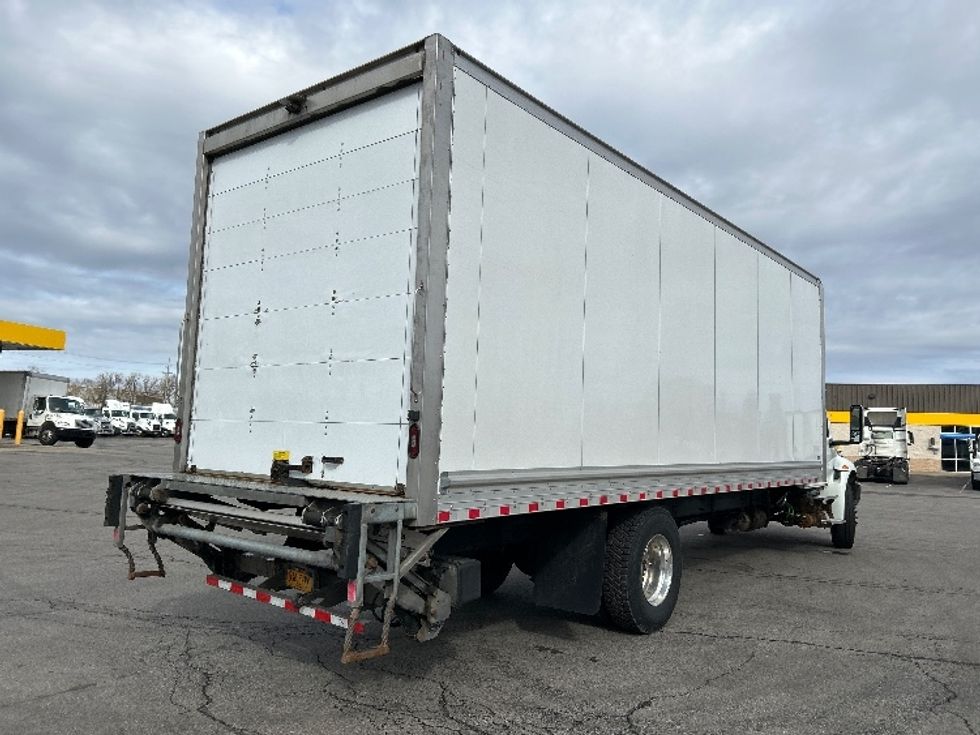 Medium Duty Box Truck-Light and Medium Duty Trucks-International-2020-MV607-Fredonia-NY-122,167\n\t\tmiles-$ 53,000 - Image 13