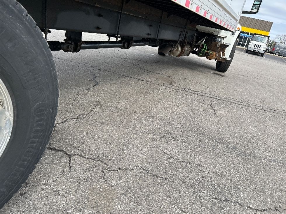 Medium Duty Box Truck-Light and Medium Duty Trucks-International-2020-MV607-Fredonia-NY-122,167\n\t\tmiles-$ 53,000 - Image 14