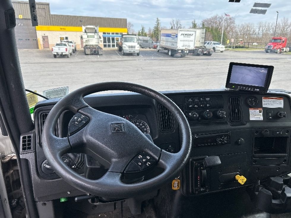 Medium Duty Box Truck-Light and Medium Duty Trucks-International-2020-MV607-Fredonia-NY-122,167\n\t\tmiles-$ 53,000 - Image 18