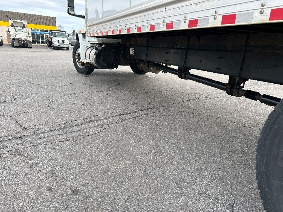 Medium Duty Box Truck-Light and Medium Duty Trucks-International-2020-MV607-Fredonia-NY-122,167\n\t\tmiles-$ 53,000 - Image 5