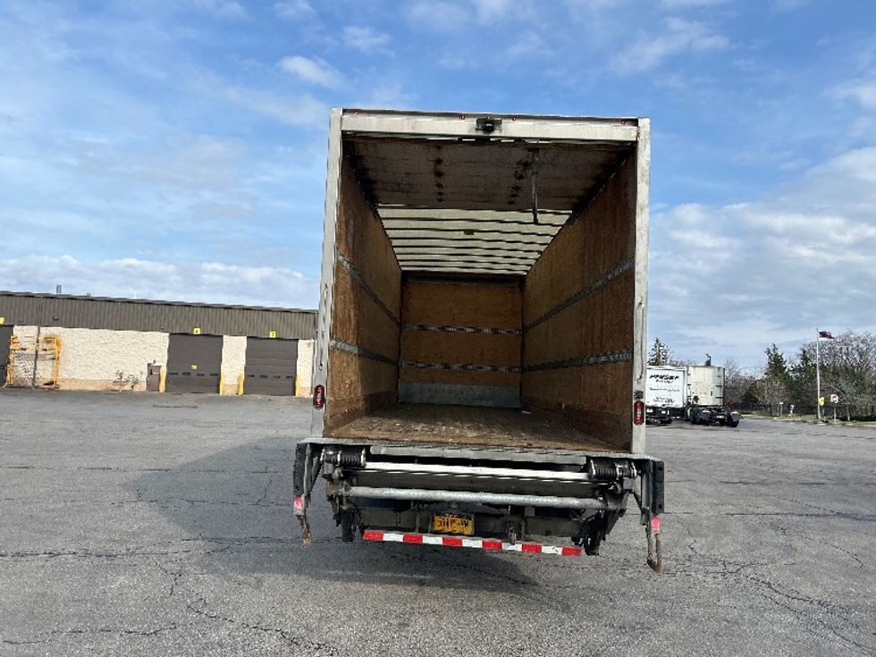 Medium Duty Box Truck-Light and Medium Duty Trucks-International-2020-MV607-Fredonia-NY-122,167\n\t\tmiles-$ 53,000 - Image 8