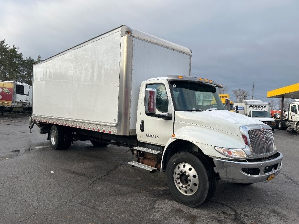 Medium Duty Box Truck-Light and Medium Duty Trucks-International-2020-MV607-Fredonia-NY-127,367\n\t\tmiles-$ 48,500 - Image 1
