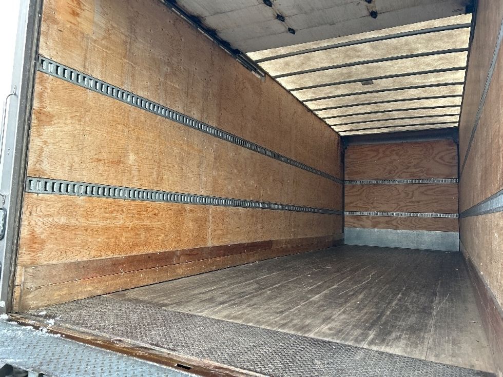 Medium Duty Box Truck-Light and Medium Duty Trucks-International-2020-MV607-Fredonia-NY-127,367\n\t\tmiles-$ 48,500 - Image 10