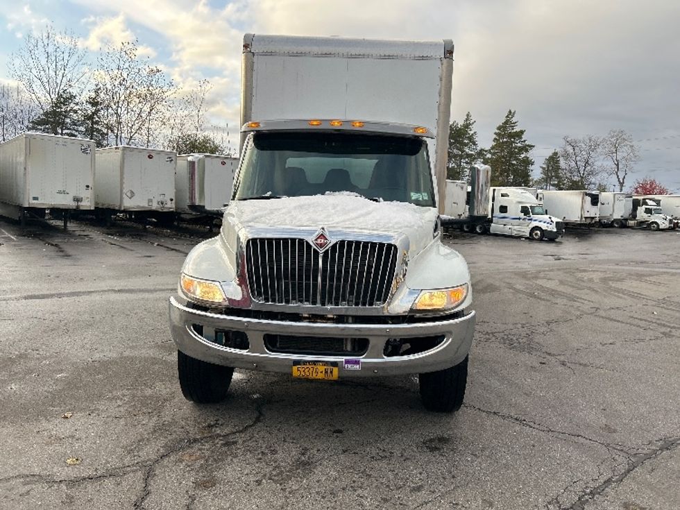 Medium Duty Box Truck-Light and Medium Duty Trucks-International-2020-MV607-Fredonia-NY-127,367\n\t\tmiles-$ 48,500 - Image 2