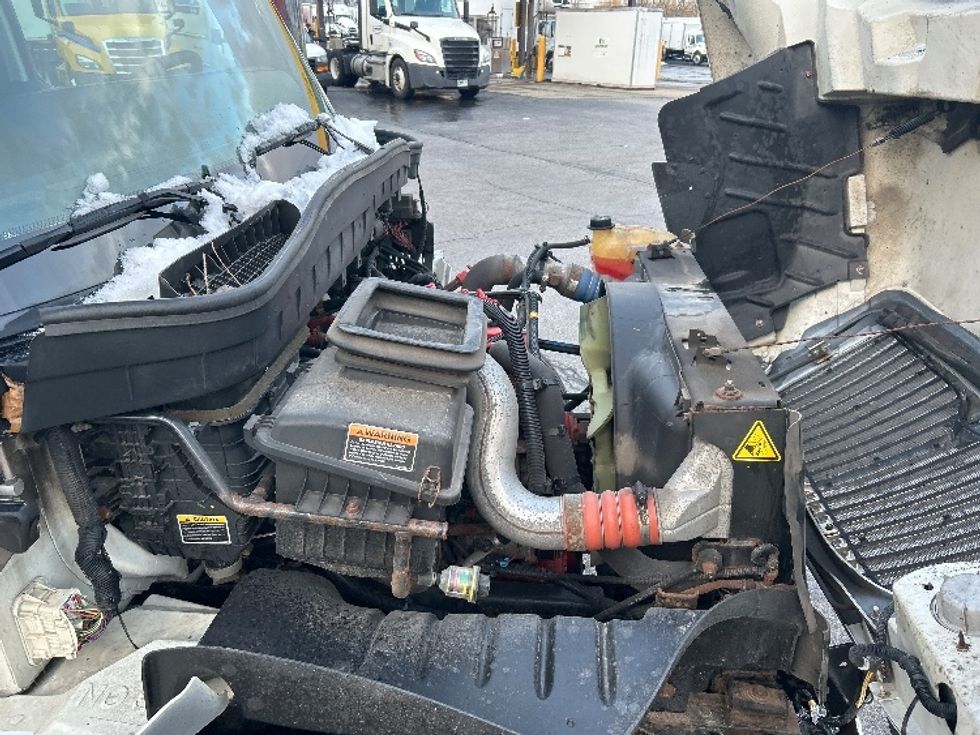 Medium Duty Box Truck-Light and Medium Duty Trucks-International-2020-MV607-Fredonia-NY-127,367\n\t\tmiles-$ 48,500 - Image 22