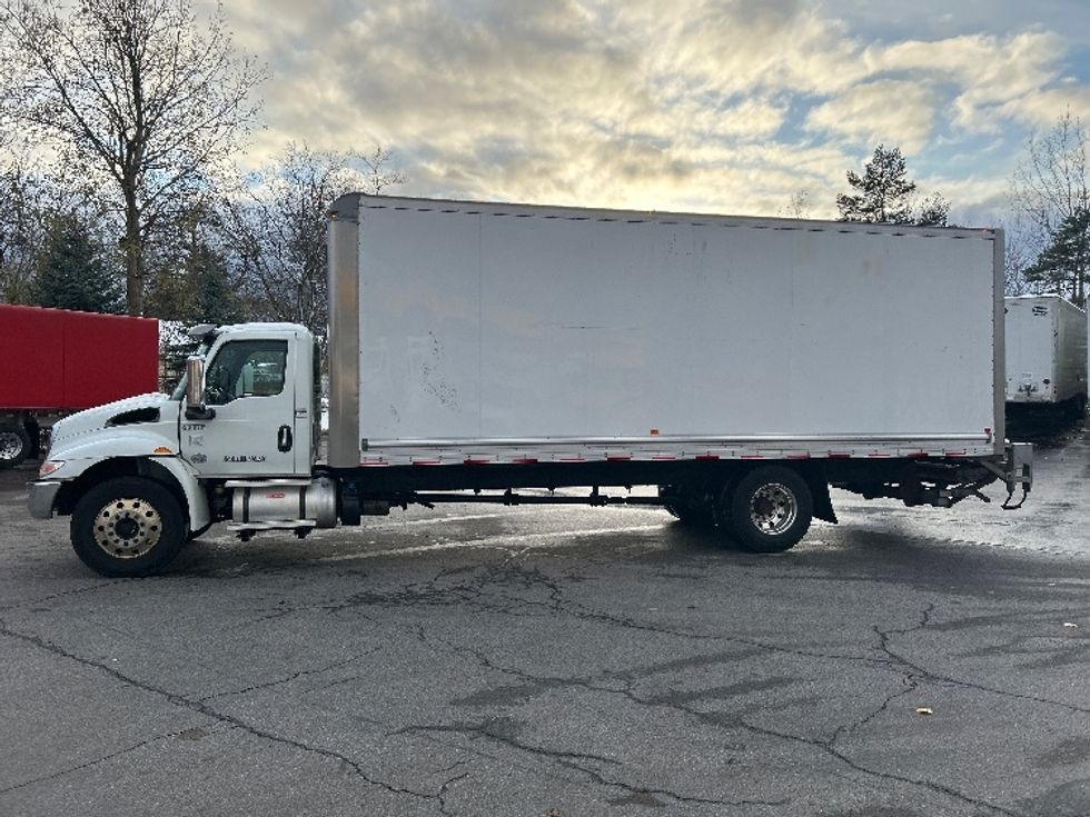 Medium Duty Box Truck-Light and Medium Duty Trucks-International-2020-MV607-Fredonia-NY-127,367\n\t\tmiles-$ 48,500 - Image 4