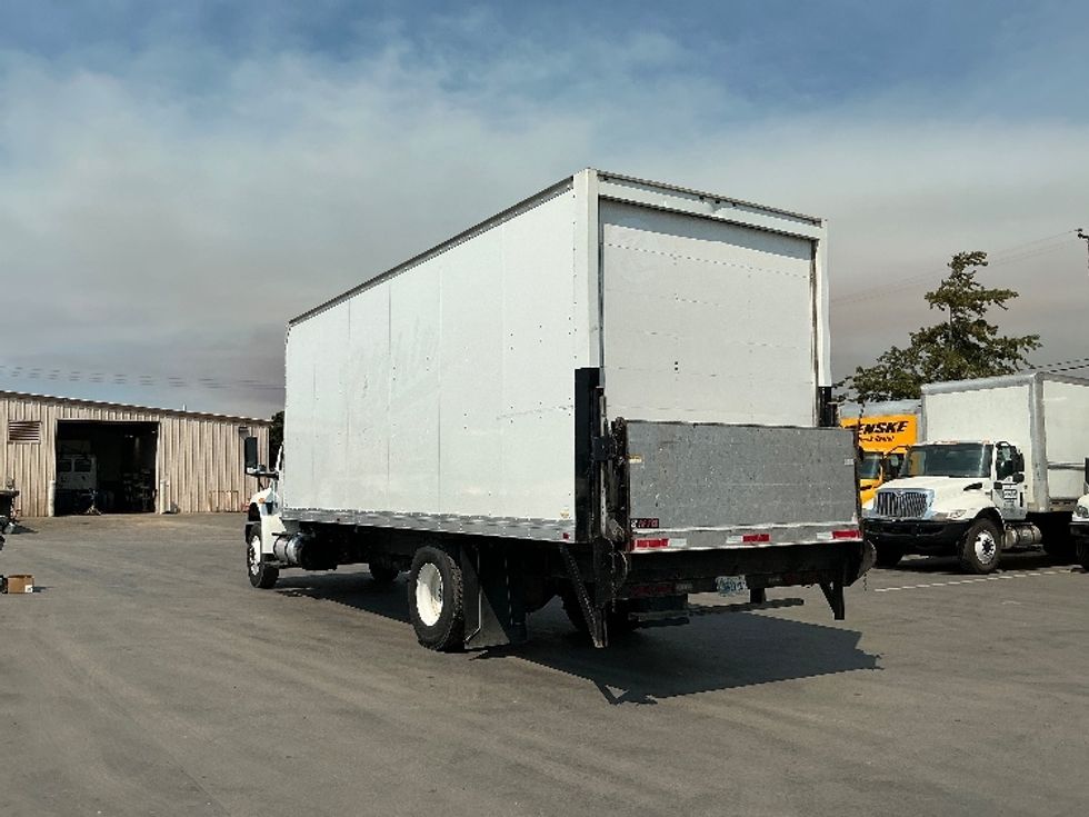 Medium Duty Box Truck-Light and Medium Duty Trucks-International-2020-MV607-Fresno-CA-122,157\n\t\tmiles-$ 56,500 - Image 6