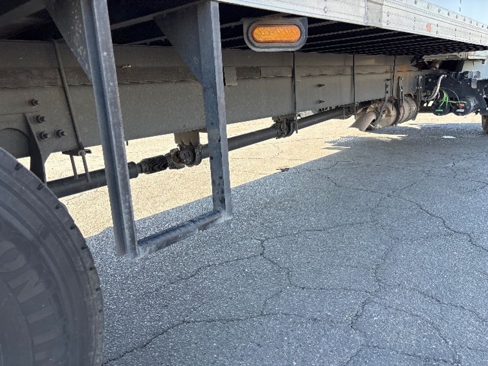 Medium Duty Box Truck-Light and Medium Duty Trucks-International-2020-MV607-Fresno-CA-137,283\n\t\tmiles-$ 55,000 - Image 14