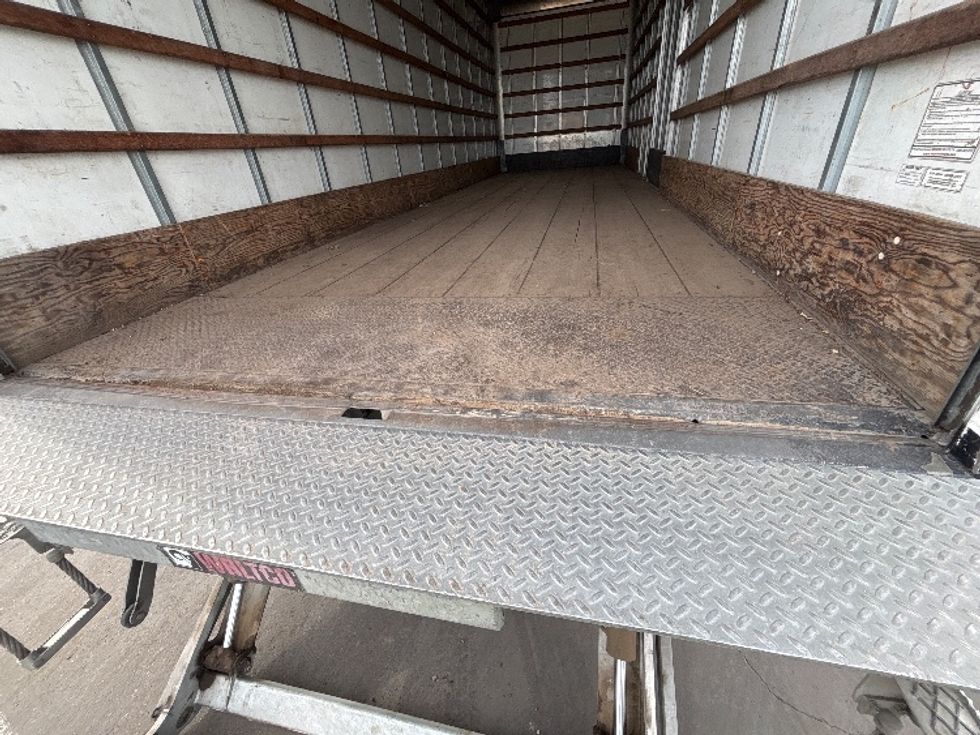 Medium Duty Box Truck-Light and Medium Duty Trucks-International-2020-MV607-Fresno-CA-220,911\n\t\tmiles-$ 42,750 - Image 10