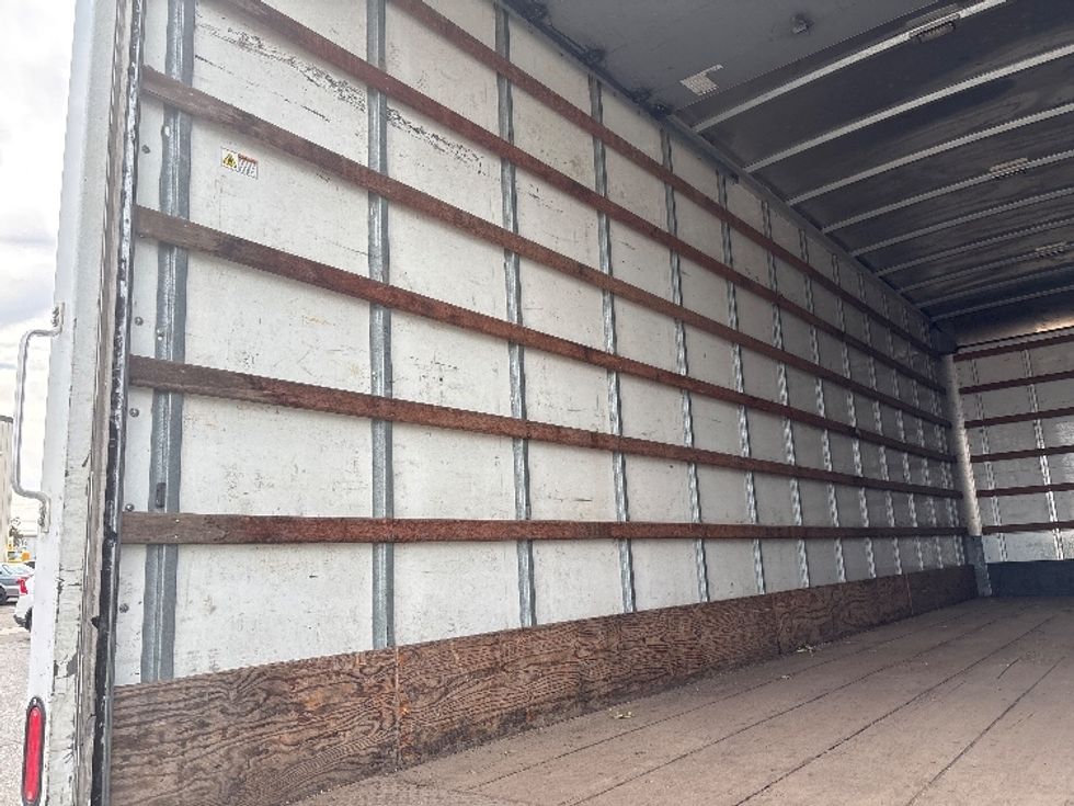 Medium Duty Box Truck-Light and Medium Duty Trucks-International-2020-MV607-Fresno-CA-220,911\n\t\tmiles-$ 42,750 - Image 11