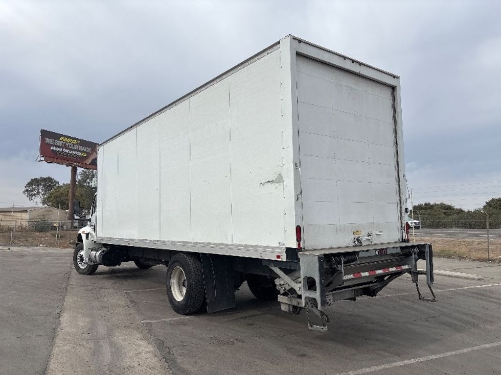 Medium Duty Box Truck-Light and Medium Duty Trucks-International-2020-MV607-Fresno-CA-220,911\n\t\tmiles-$ 42,750 - Image 6