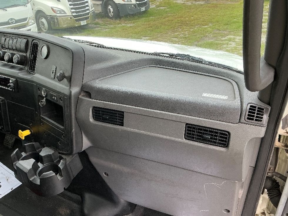 Medium Duty Box Truck-Light and Medium Duty Trucks-International-2020-MV607-Garden City-GA-148,484\n\t\tmiles-$ 52,250 - Image 21