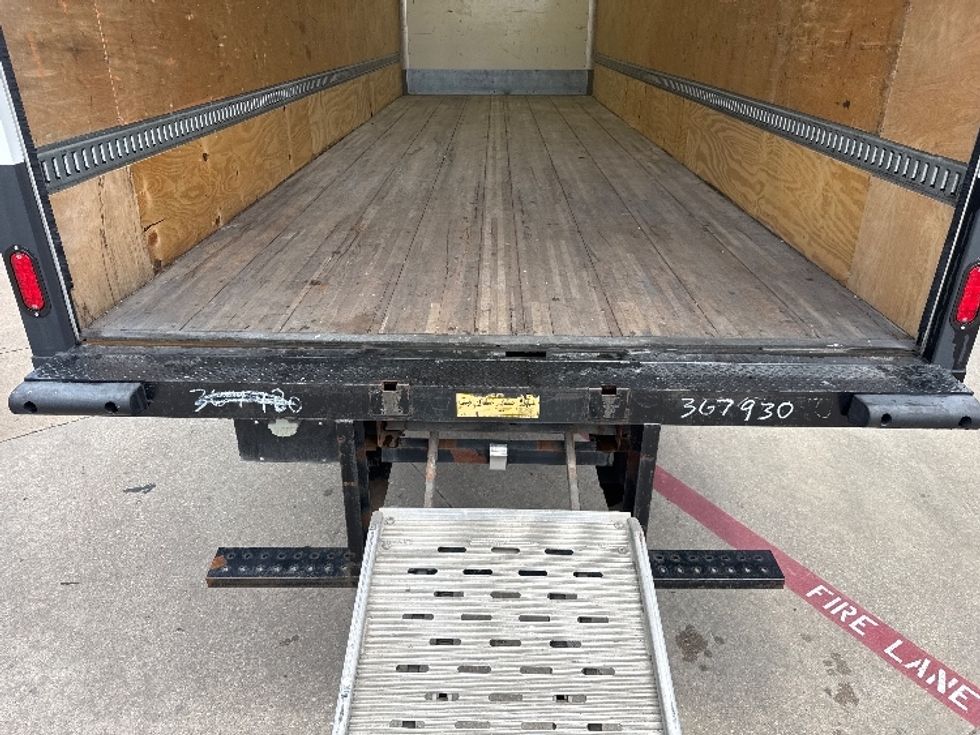 Medium Duty Box Truck-Light and Medium Duty Trucks-International-2020-MV607-Garland-TX-107,573\n\t\tmiles-$ 62,250 - Image 10