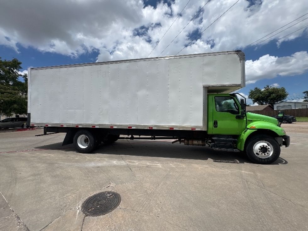 Medium Duty Box Truck-Light and Medium Duty Trucks-International-2020-MV607-Garland-TX-107,573\n\t\tmiles-$ 62,250 - Image 15