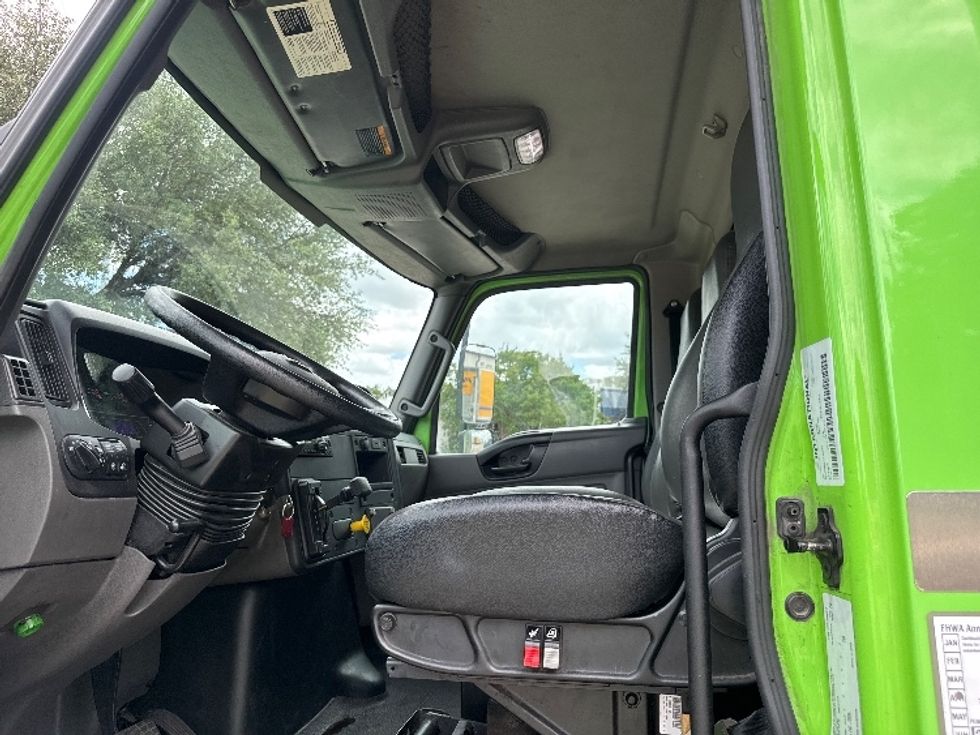 Medium Duty Box Truck-Light and Medium Duty Trucks-International-2020-MV607-Garland-TX-107,573\n\t\tmiles-$ 62,250 - Image 16