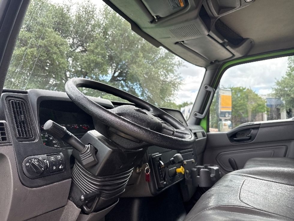 Medium Duty Box Truck-Light and Medium Duty Trucks-International-2020-MV607-Garland-TX-107,573\n\t\tmiles-$ 62,250 - Image 17