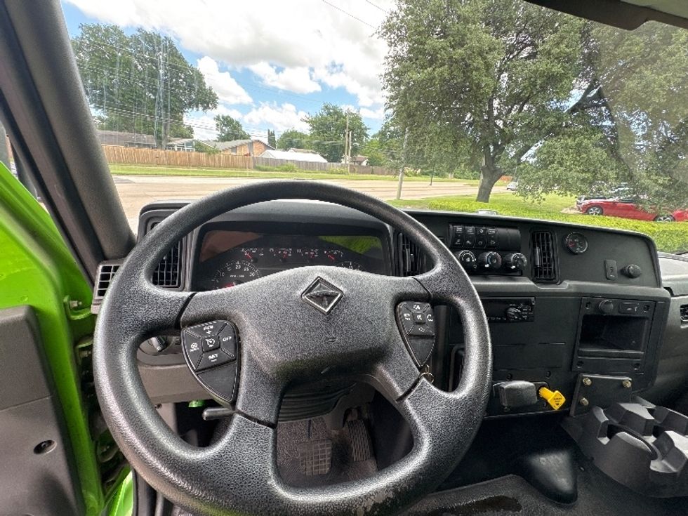 Medium Duty Box Truck-Light and Medium Duty Trucks-International-2020-MV607-Garland-TX-107,573\n\t\tmiles-$ 62,250 - Image 18