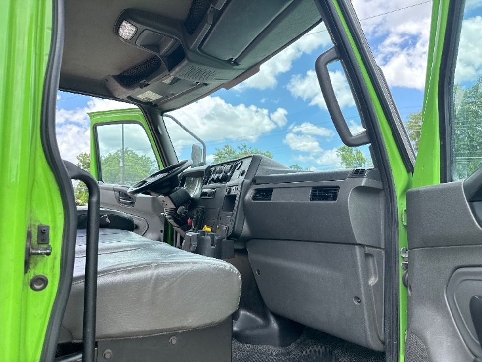 Medium Duty Box Truck-Light and Medium Duty Trucks-International-2020-MV607-Garland-TX-107,573\n\t\tmiles-$ 62,250 - Image 20