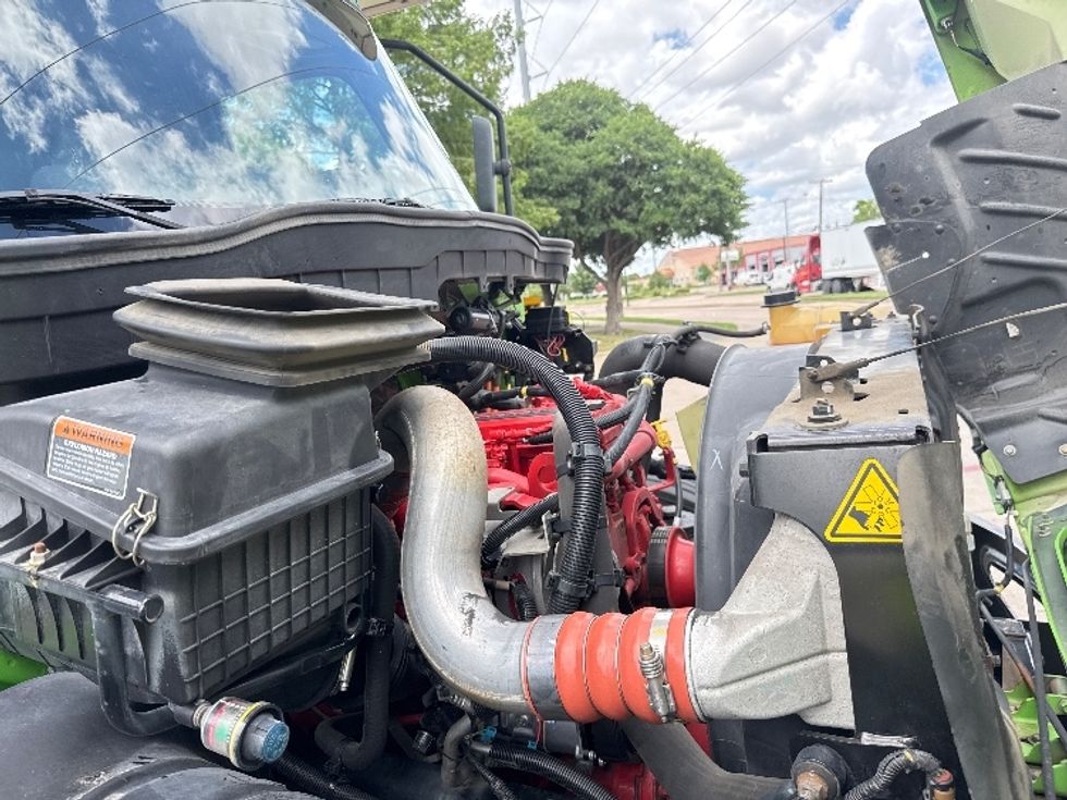 Medium Duty Box Truck-Light and Medium Duty Trucks-International-2020-MV607-Garland-TX-107,573\n\t\tmiles-$ 62,250 - Image 23