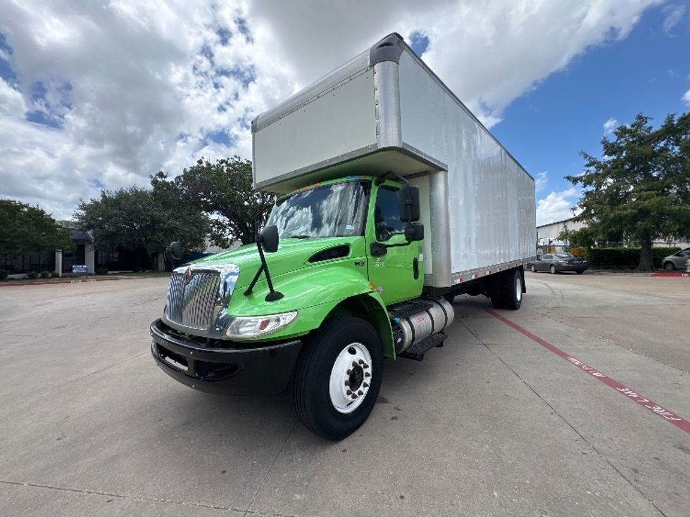 Medium Duty Box Truck-Light and Medium Duty Trucks-International-2020-MV607-Garland-TX-107,573\n\t\tmiles-$ 62,250 - Image 3