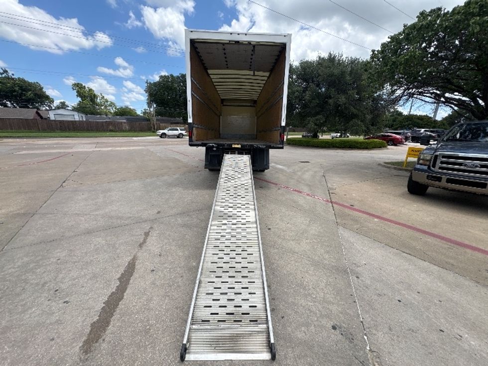 Medium Duty Box Truck-Light and Medium Duty Trucks-International-2020-MV607-Garland-TX-107,573\n\t\tmiles-$ 62,250 - Image 9