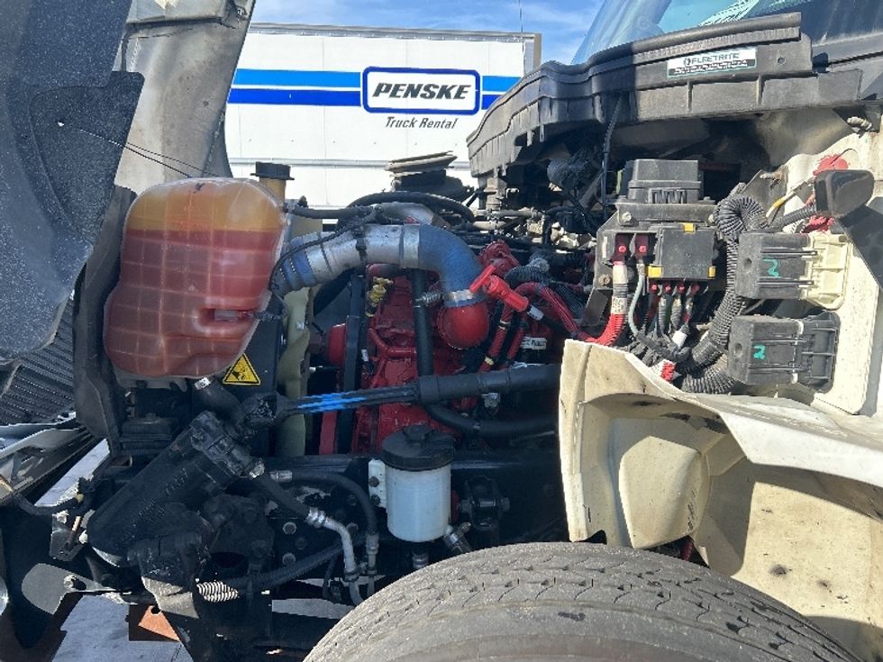 Medium Duty Box Truck-Light and Medium Duty Trucks-International-2020-MV607-Garland-TX-138,683\n\t\tmiles-$ 52,500 - Image 21