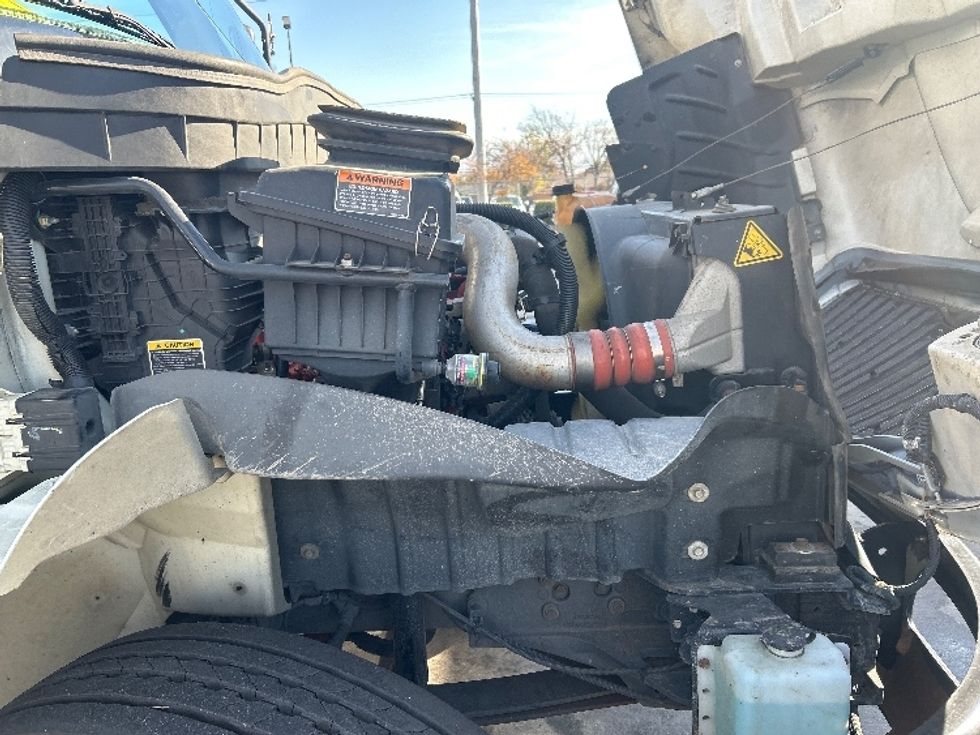 Medium Duty Box Truck-Light and Medium Duty Trucks-International-2020-MV607-Garland-TX-138,683\n\t\tmiles-$ 52,500 - Image 24