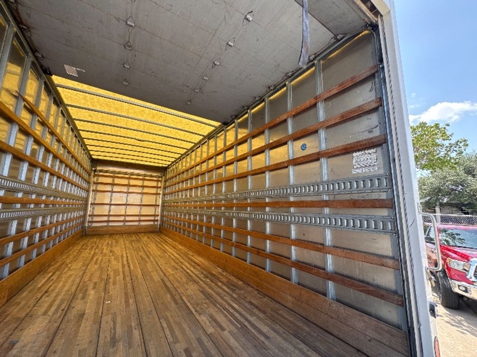 Medium Duty Box Truck-Light and Medium Duty Trucks-International-2020-MV607-Garland-TX-297,281\n\t\tmiles-$ 36,250 - Image 12