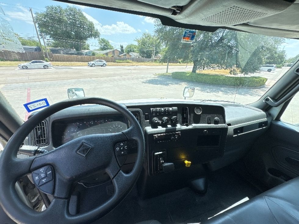 Medium Duty Box Truck-Light and Medium Duty Trucks-International-2020-MV607-Garland-TX-297,281\n\t\tmiles-$ 36,250 - Image 18