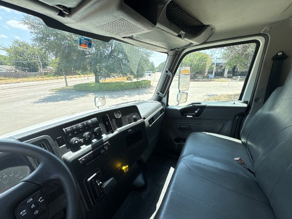 Medium Duty Box Truck-Light and Medium Duty Trucks-International-2020-MV607-Garland-TX-297,281\n\t\tmiles-$ 36,250 - Image 19
