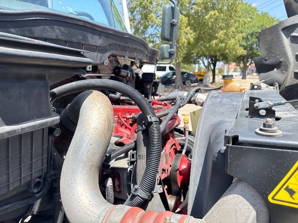 Medium Duty Box Truck-Light and Medium Duty Trucks-International-2020-MV607-Garland-TX-297,281\n\t\tmiles-$ 36,250 - Image 23