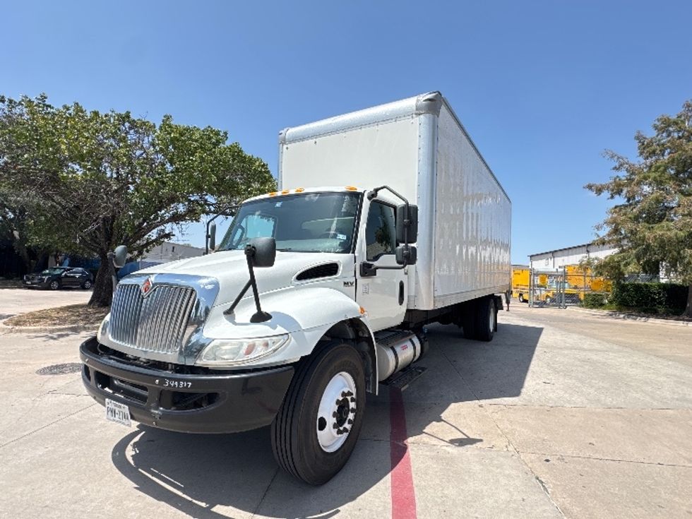 Medium Duty Box Truck-Light and Medium Duty Trucks-International-2020-MV607-Garland-TX-297,281\n\t\tmiles-$ 36,250 - Image 3