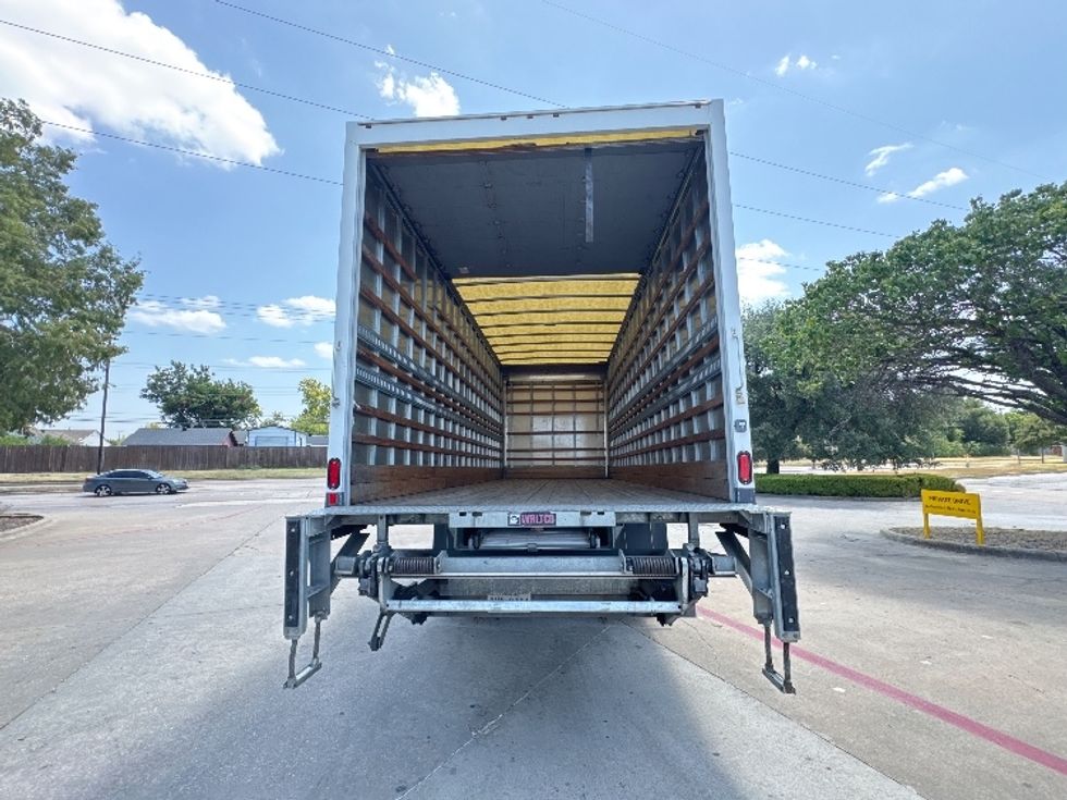 Medium Duty Box Truck-Light and Medium Duty Trucks-International-2020-MV607-Garland-TX-297,281\n\t\tmiles-$ 36,250 - Image 8