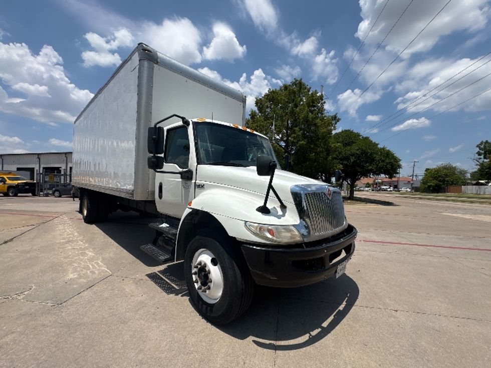 Medium Duty Box Truck-Light and Medium Duty Trucks-International-2020-MV607-Garland-TX-325,785\n\t\tmiles-$ 31,250 - Image 1