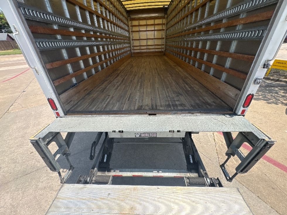 Medium Duty Box Truck-Light and Medium Duty Trucks-International-2020-MV607-Garland-TX-325,785\n\t\tmiles-$ 31,250 - Image 10