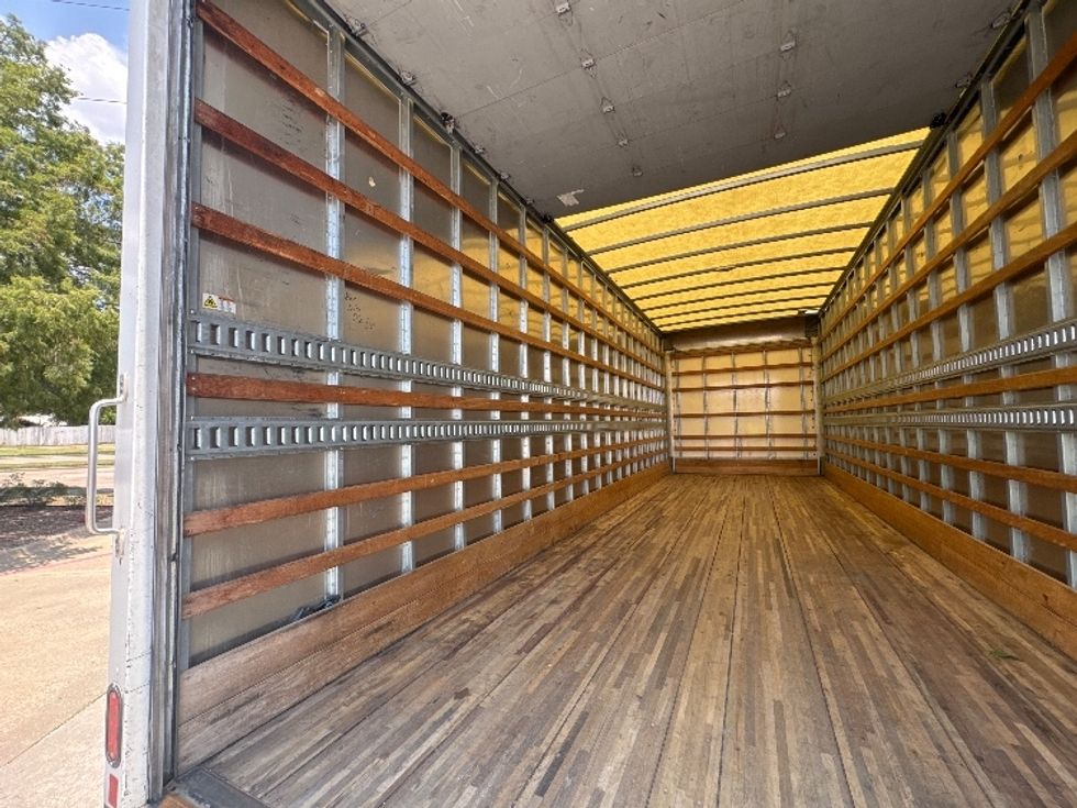 Medium Duty Box Truck-Light and Medium Duty Trucks-International-2020-MV607-Garland-TX-325,785\n\t\tmiles-$ 31,250 - Image 11