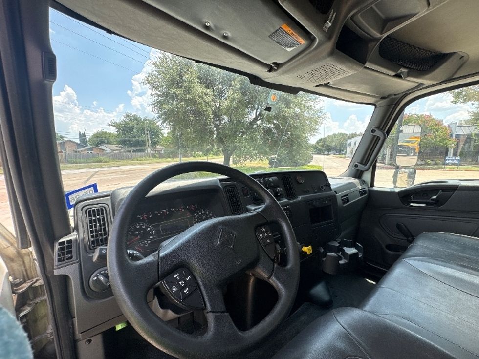 Medium Duty Box Truck-Light and Medium Duty Trucks-International-2020-MV607-Garland-TX-325,785\n\t\tmiles-$ 31,250 - Image 18